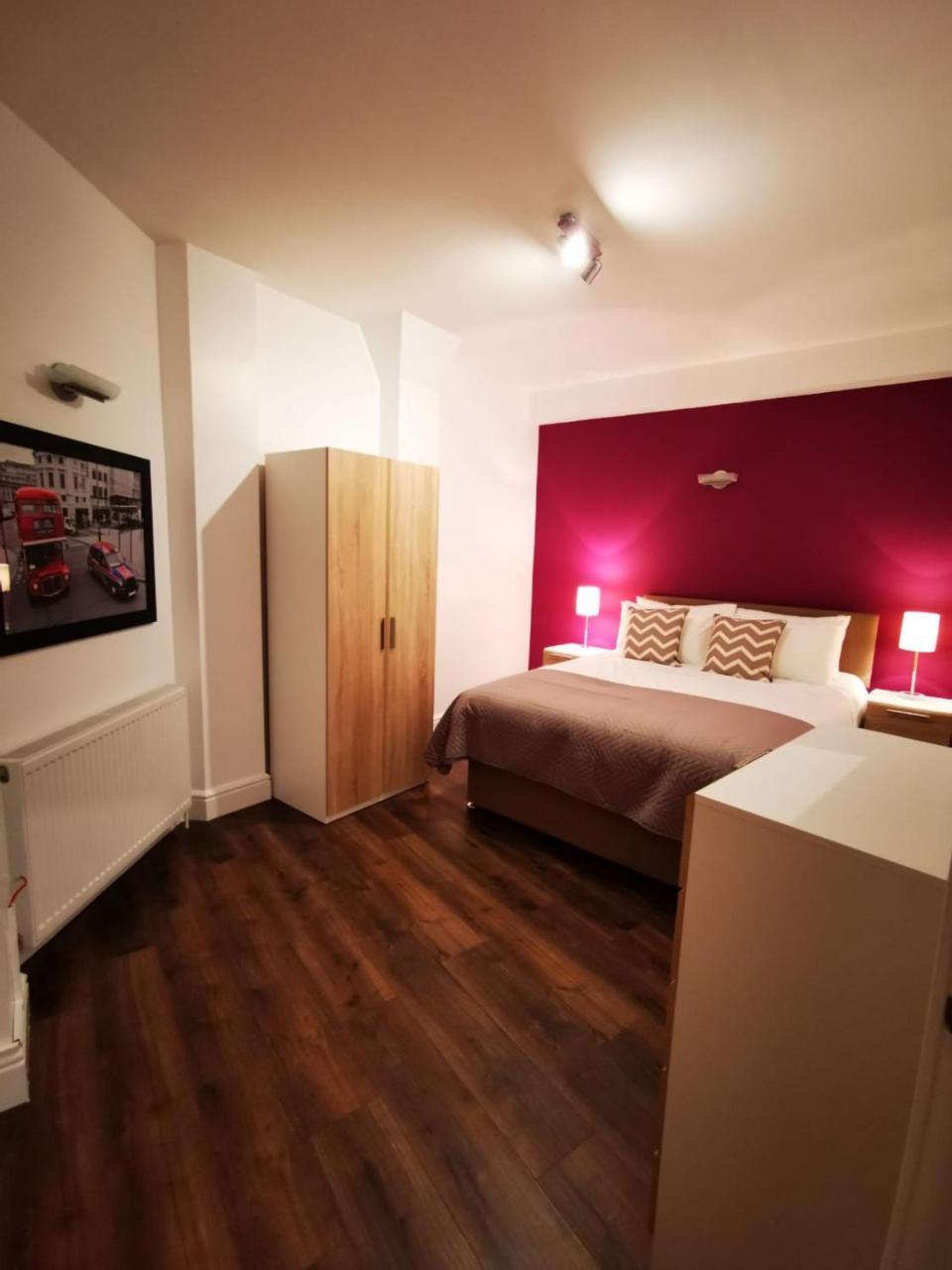 Capital Host- Apartments Euston Londra Exterior foto