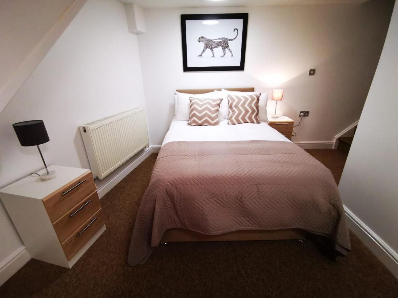 Capital Host- Apartments Euston Londra Exterior foto