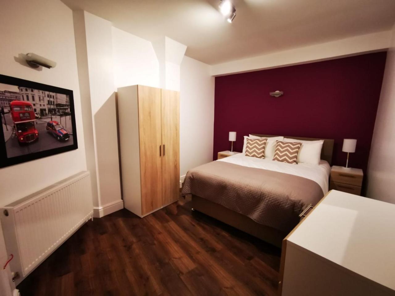 Capital Host- Apartments Euston Londra Exterior foto