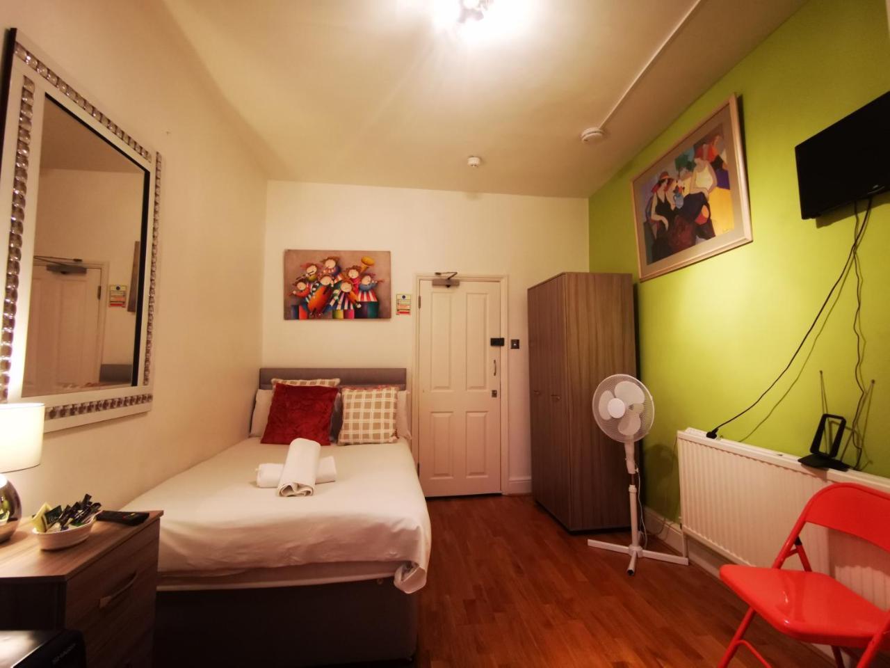 Capital Host- Apartments Euston Londra Exterior foto