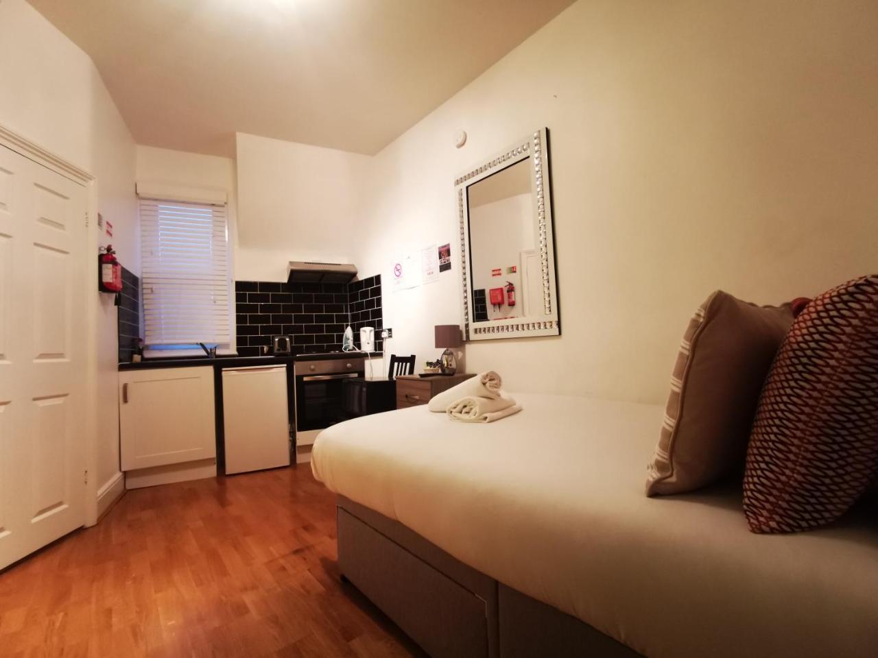 Capital Host- Apartments Euston Londra Exterior foto