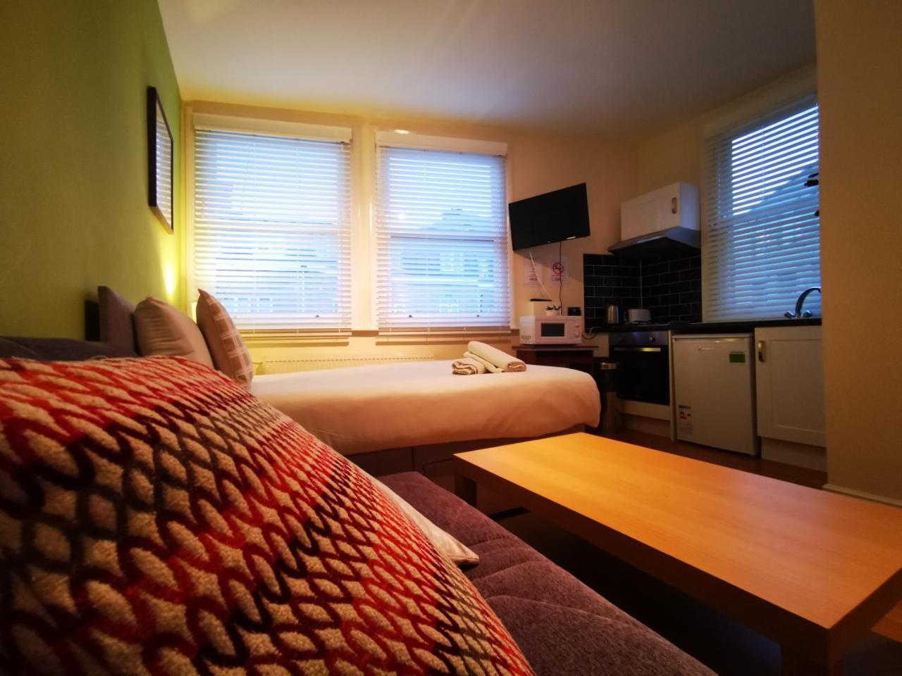 Capital Host- Apartments Euston Londra Exterior foto